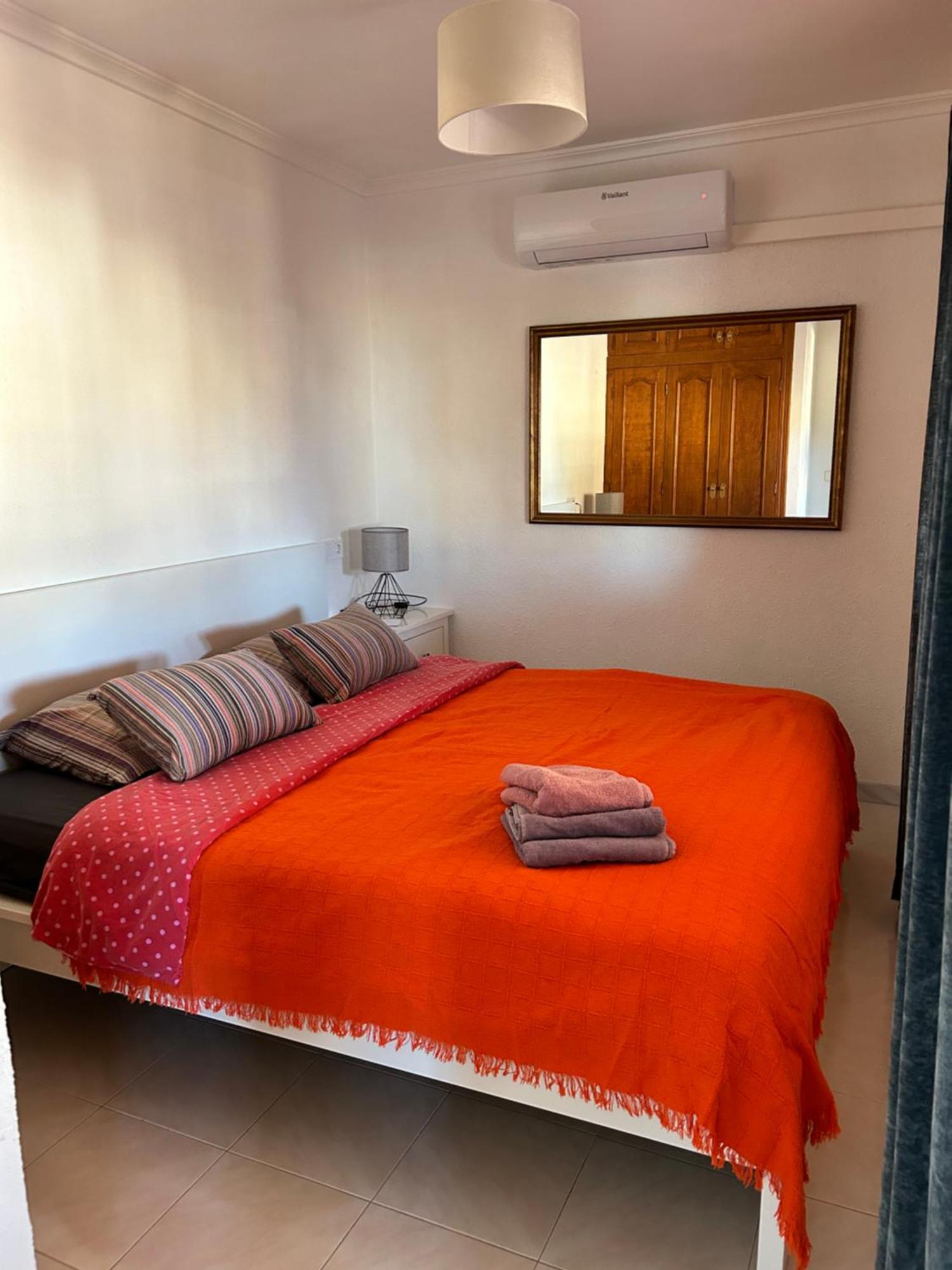 Casa Veintiuno En Calp Apartment Bagian luar foto